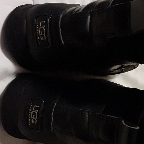 Boots - Picture 5 of 9